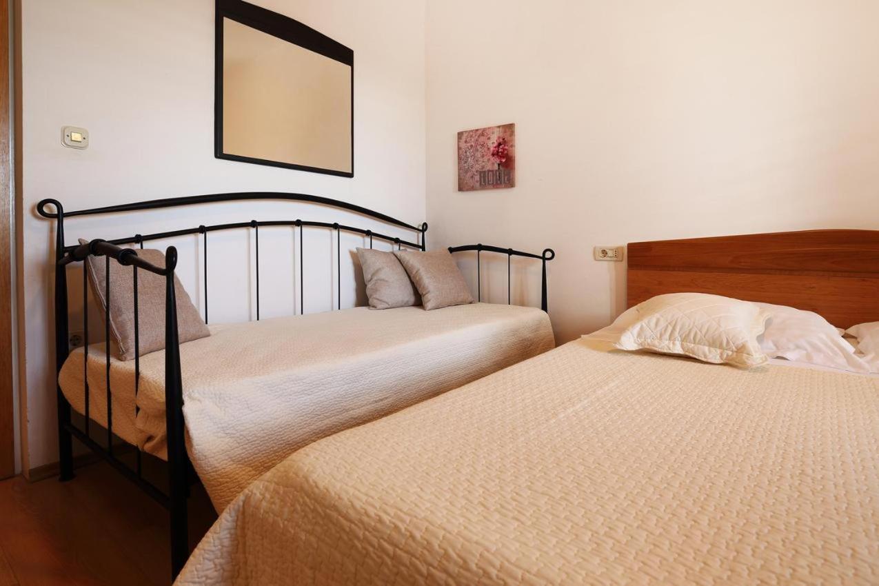 Apartmani Nila Sveta Nedelja  Camera foto