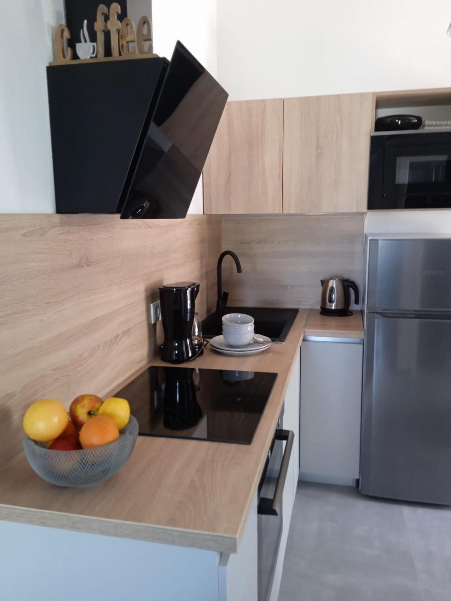 Apartmani Nila Sveta Nedelja  Esterno foto