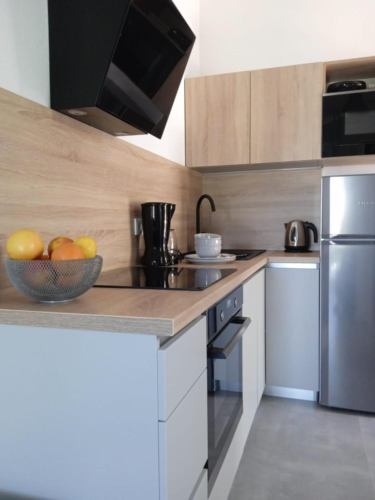 Apartmani Nila Sveta Nedelja  Esterno foto