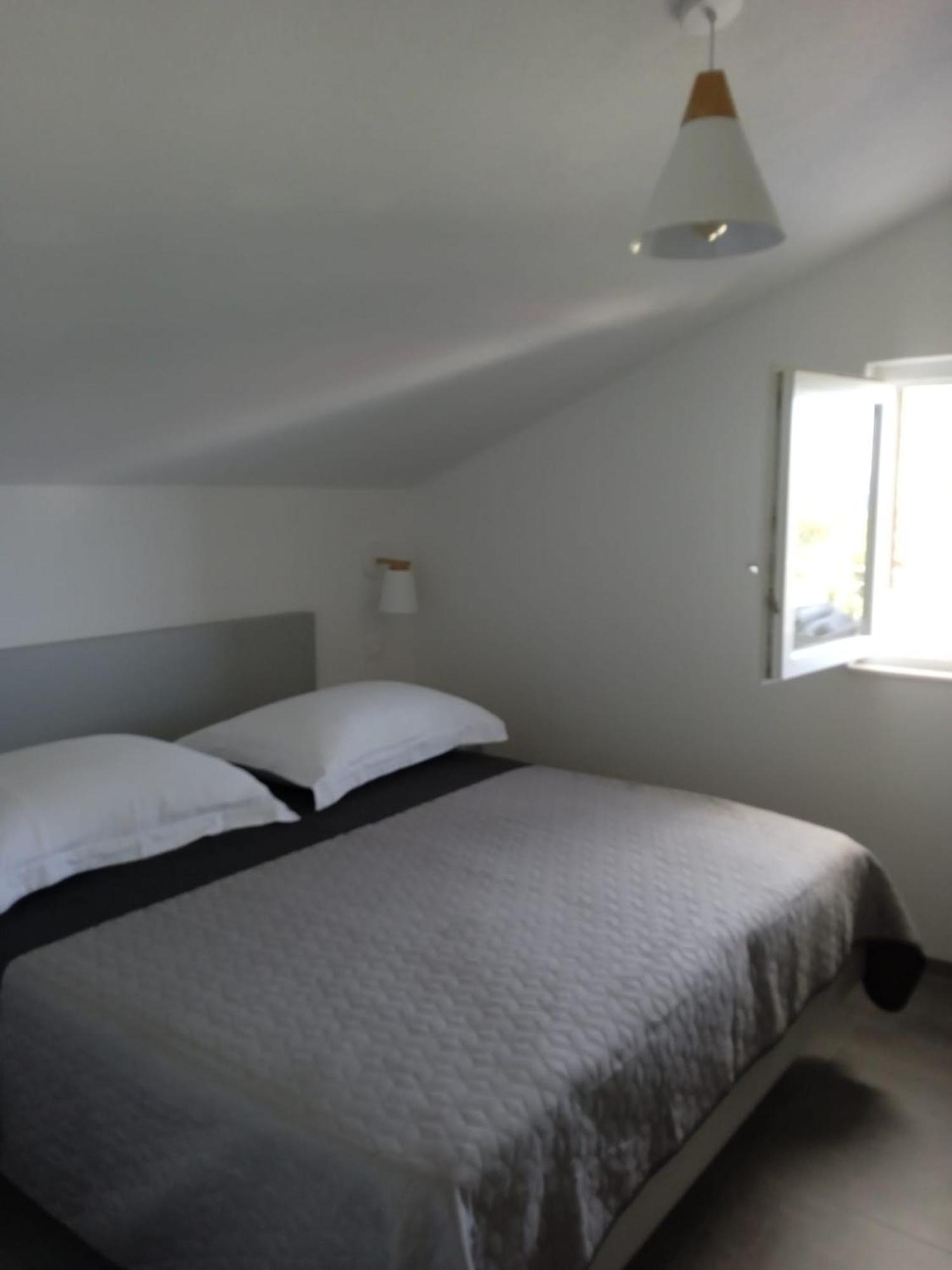 Apartmani Nila Sveta Nedelja  Esterno foto