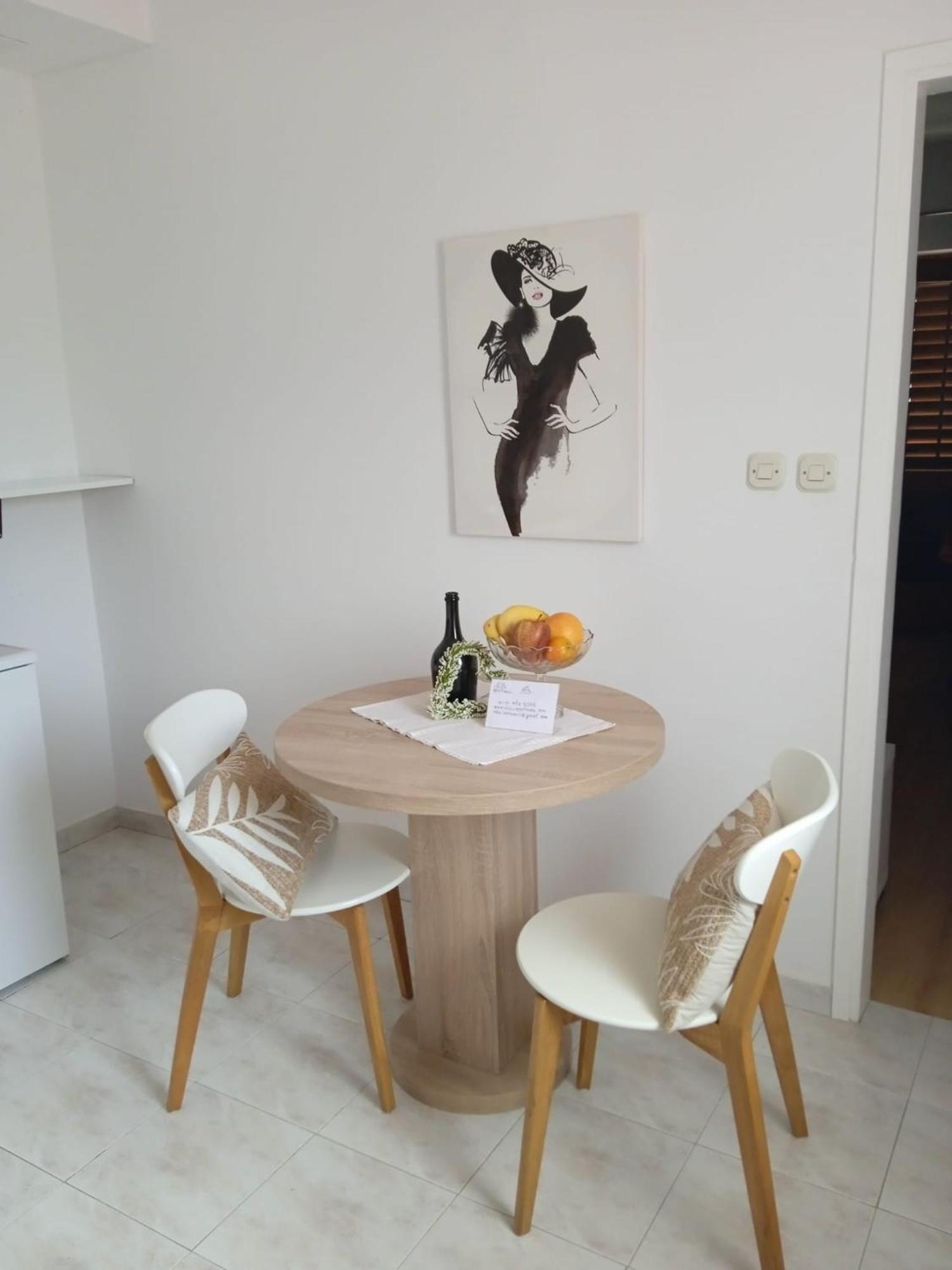 Apartmani Nila Sveta Nedelja  Esterno foto
